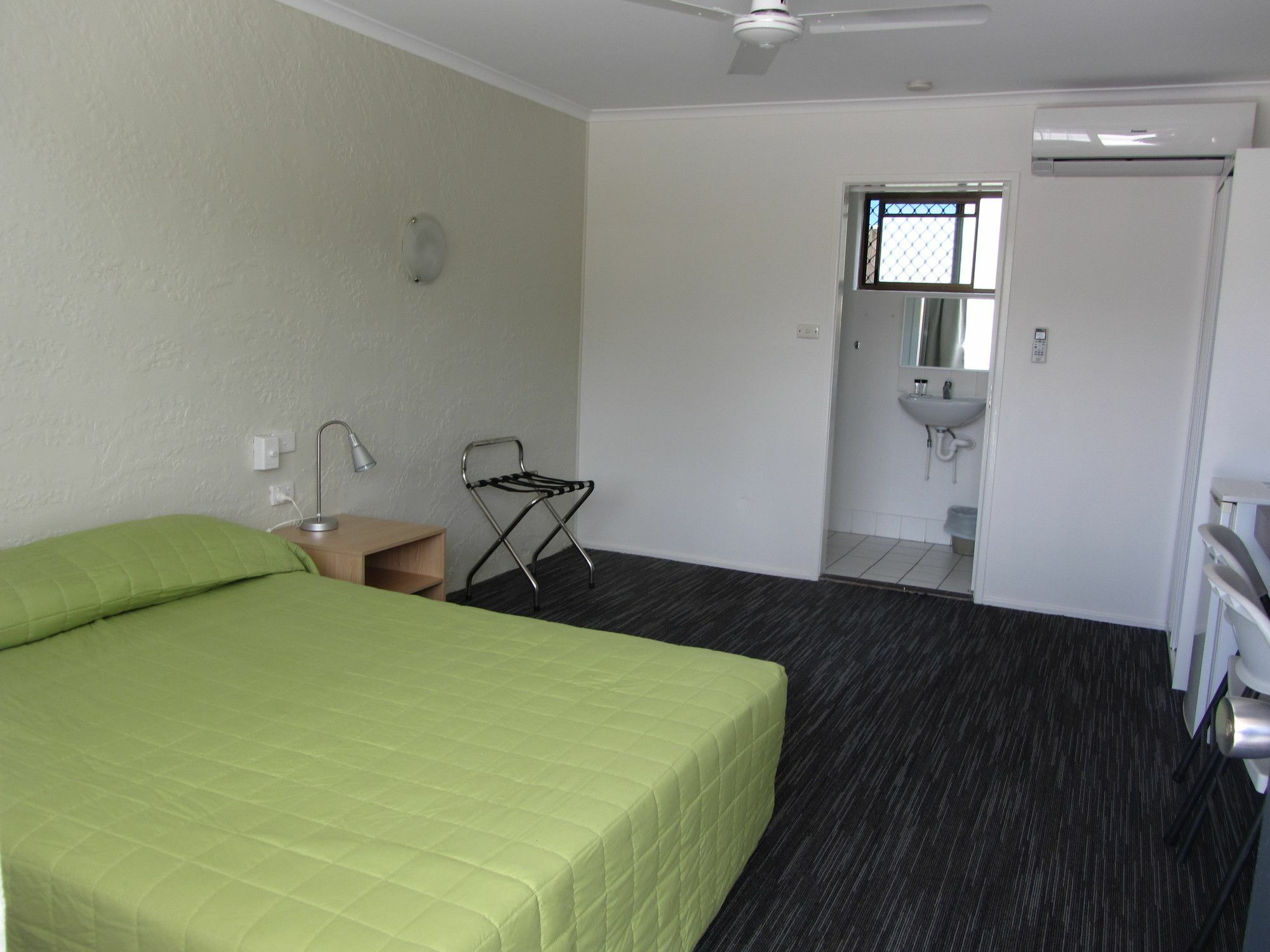 Urangan Motor Inn Харві-Бей Екстер'єр фото